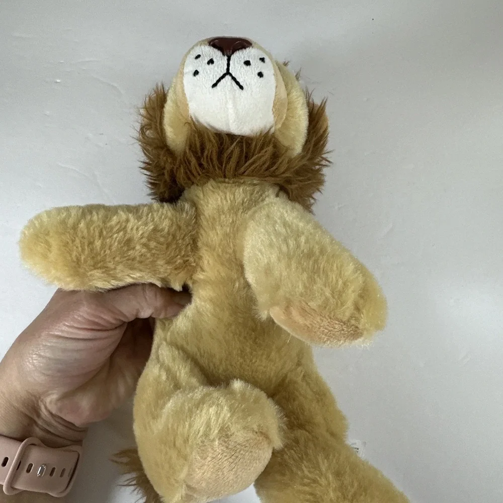 The Petting Zoo‎ Lion 8 Inch Stuffed Animal Plush Toy